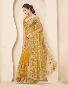 Sari de viscosa bordado estilo Bollywood para mujer KV con característica de secado rápido y blusa sin coser (mostaza) Otoño - Product Image 2