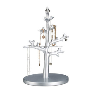 Soporte de exhibición de pendientes de primera calidad en metal forjado con elegante acabado plateado, perfecto para exhibir accesorios de joyería con estilo - Product Image 1