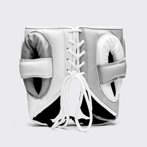 Ensemble de boxe Fly de haute qualité, best-seller, professionnel, comprenant des gants de boxe en cuir, une protection de la tête et une protection de l'aine, respirant, durable, blanc et gris. - Product Image 4