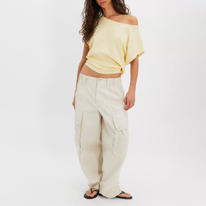 T-shirt pour femme ultra doux et écologique, coutures intérieures et extérieures de qualité supérieure, tissu respirant et durable, personnalisable - Product Image 2