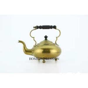 Tazas de té y café chapadas en oro de diseño tradicional de aspecto vintage con asa para el mejor agarre de la India - Product Image 1