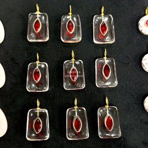 Pendentif en cristal de quartz naturel avec incrustation de pierre centrale, breloques en cristal plaqué or argent sterling 925, 20 mm, très demandées - Product Image 3