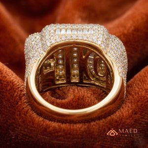 Anillo de Moissanita de Oro Sólido con Letra Inicial, Anillo con Incrustaciones de Baguette, Joyería Fina para Hombre, Regalo de Aniversario de Lujo - Product Image 3