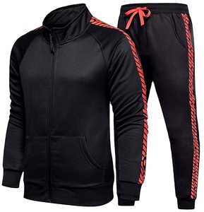 ชุดวอร์มผู้ชายแบบสวมหัวพิมพ์ลายดิจิทัลสำหรับฤดูหนาว พร้อมกางเกงคาร์โก้ ทรงปกติ เหมาะสำหรับวิ่งและเล่นกีฬา ปี 2026 - Product Image 2