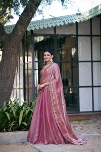 Último Modelo de Lehenga Choli para Mujer, con Bordado, Tela de Seda, Diseño Moderno para Bodas y Festivales - Product Image 2