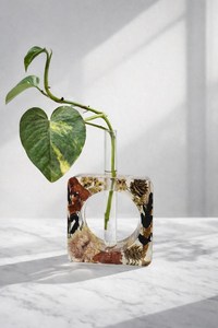 Kiswah Craft Home Decor <b>Vase</b> Pot Art Table Decoration Luxury Resin Traditional Eco-Friendly Flower <b>Vase</b> for Anniversary Best - Product Image 6