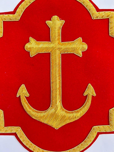 Aplicación de Hilo Dorado Bordado a Mano en 3D Personalizada con Ancla y Cruz para Vestimenta Católica en Tela de Lona - Product Image 5