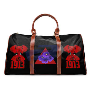 กระเป๋าเดินทางลายช้าง Delta Sigma Theta Sorority รุ่น 1913 DST Sorority Essentials สีแดงและสีดำ กระเป๋าเดินทางสุดหรูสไตล์สปอร์ต - Product Image 2