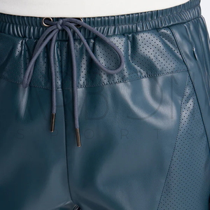 Shorts en cuir tendance bleu sarcelle, nouvelle collection, personnalisables avec votre logo, produit très demandé, style actuel. - Product Image 6