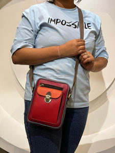 Nouveau design de sacs à main en cuir véritable multicolore pour femmes sac à main recyclé très vendu sacs à bandoulière multi-usages uniques et élégants pour femmes - Product Image 2