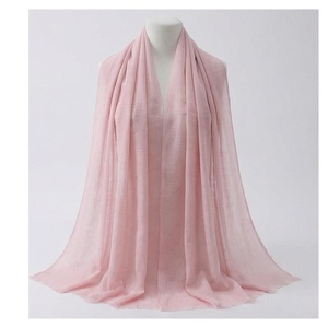 Écharpe longue en soie rose pour femme, couleur unie, élégante, pour toutes les saisons, accessoire de tous les jours, douce pour la peau, 100% soie - Product Image 1