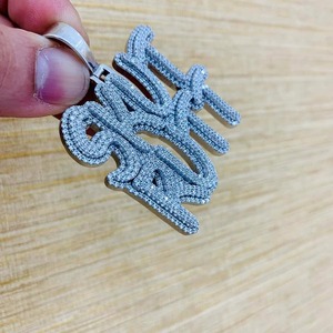 Pendentif Breloque Hip Hop Personnalisé, Bijou de Luxe en Argent 925, Lettre Initiale Nom en Moissanite VVS Sertie, Test Diamant Approuvé - Product Image 3