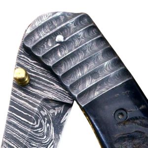 Cuchillo de Caza de Acero con Patrón Damasco, Hoja Fija, Mango de Madera y Funda de Cuero, Hecho a Mano, para Camping, Senderismo y Uso General al Aire Libre - Product Image 4
