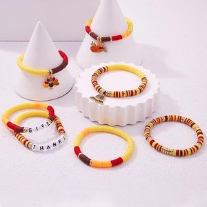 Ensemble de bracelets perlés mignons pour femmes, avec perles en argile en forme de cœur pour la Saint-Valentin, bracelets Heishi style surfer, fournitures en gros pour les fêtes de Thanksgiving - Product Image 2