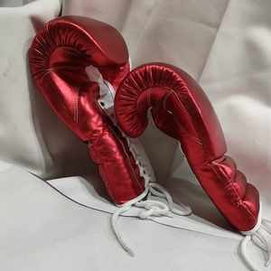 Guantes de Boxeo RTS de Alta Calidad Hechos a Medida, Diseño Único con Cordones y Detalles Cromados, Ligeros, de Cuero Original para Sparring - Product Image 2