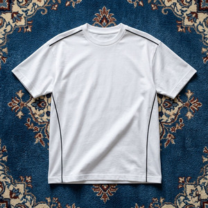 เสื้อยืดคอกลมสีขาวสำหรับผู้ชาย แขนสั้น ผ้าฝ้าย 100% ปักโลโก้ได้ตามต้องการ แต่งขอบตัดสี  รับผลิตเสื้อยืดแบบ OEM ขายส่ง ผู้ผลิตจากปากีสถาน - Product Image 1