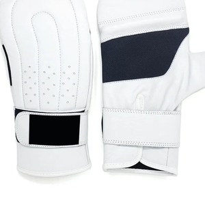 Gants de boxe et sacs de frappe personnalisés pour l'entraînement et le sparring, en cuir de haute qualité pour MMA, respirants et adaptés à l'extérieur - Product Image 6
