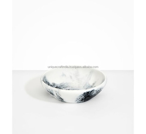 Cuenco de resina hecho a mano blanco de lujo, Plato decorativo de mesa multiusos para utensilios de cocina para el hogar, artesanías de resina - Product Image 1