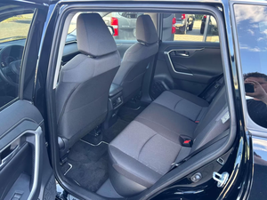 โตโยต้า RAV4 2024 – รถเอสยูวีไฮบริดที่เชื่อถือได้ ประหยัดน้ำมัน พร้อมเทคโนโลยีทันสมัย - Product Image 6