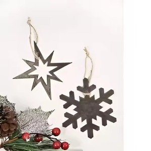 Colgantes navideños de metal, hermosos adornos festivos ideales para decorar árboles de Navidad y guirnaldas de chimenea - Product Image 1