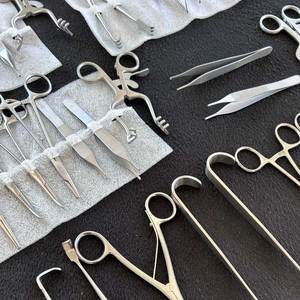 Juego de Instrumentos Quirúrgicos de Acero Inoxidable Surtidos: Pinzas, Tijeras, Retractores, Soportes, Dilatadores, Kit de Herramientas Médicas Manuales con Certificación CE ISO - Product Image 5