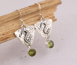Natural Green Peridot Leaf <b>Earrings</b> in 925 <b>Silver</b> - Antique Finish Boho Foliage <b>Dangle</b> <b>Earrings</b> - Wholesale Artisan Jewelry - Product Image 4
