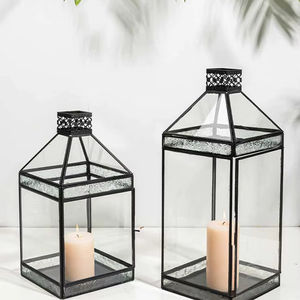 Juego de Dos Faroles Decorativos Negros para Velas, Ideales para Decoración Navideña, Habitaciones de Huéspedes y Entradas Elegantes del Hogar, Hechos en India - Product Image 1
