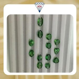Piedras Preciosas de Granate Demantoides Verdes Naturales de Alta Calidad, Piedras Sueltas para Joyería, Venta al por Mayor, Proveedor de Piedras Preciosas a Granel - Product Image 2