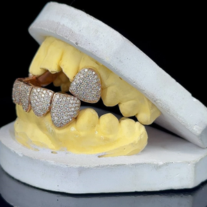 Grillz de Dientes Personalizados de Moissanita, Plata de Ley 925, Totalmente Cubiertos de Piedras, 6 Grillz Inferiores, Joyería Dental para Hombres Estilo Rapero - Product Image 6