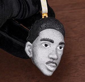 Pendentif personnalisé 3D en moissanite sertie de pierres, breloque visage taille brillant rond, bijoux hip-hop pour soirée - Product Image 3