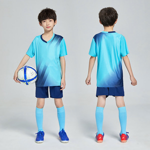 Nouveaux uniformes de football pour enfants, ensembles de maillots de football pour garçons et filles, ensembles de maillots à manches courtes pour jeunes, shorts, chemises de football pour enfants, vêtements de sport - Product Image 1
