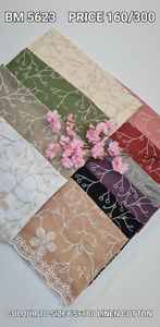 Chal de Lino y Algodón Elegante con Bordado Floral y Encaje, 12 Colores, Detalles de Encaje en el Borde, Borde Deshilachado Delicado, Chal de Moda - Product Image 3