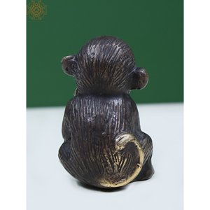 Petite figurine en laiton de 1 'd'un bébé singe tenant un ananas sur la tête Objet décoratif - Product Image 4