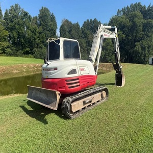 Mini-excavatrice industrielle Takeuchi, équipement de construction compact à commande hydraulique, avec une puissante force de creusement et des commandes fiables - Product Image 1