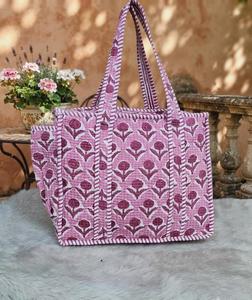 Bolso Tote de Algodón Bohemio Acolchado Floral con Cadenas, Ecológico, Ligero, con Cierre, de Gran Capacidad para Viajes - Product Image 4