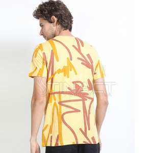 Camiseta de hombre de tela suave al tacto, estilo casual con ajuste flexible para mayor comodidad, en venta. - Product Image 2