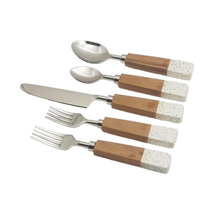 Vaisselle en résine couleur argent en gros pour événements de mariage au meilleur prix - Product Image 4