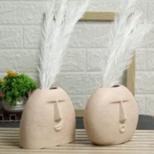 Vase en céramique moderne en gros, pot à fleurs abstrait en forme de visage humain et vase en céramique nordique pour herbe de la pampa, vase en céramique en forme de visage - Product Image 1