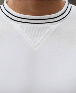 เสื้อสเวตเชิ้ตคอกลมผ้าฝ้ายหนา 500gsm สำหรับผู้ชาย ขายส่ง รับปักโลโก้ สกรีนลาย สตรีทแวร์ - Product Image 5