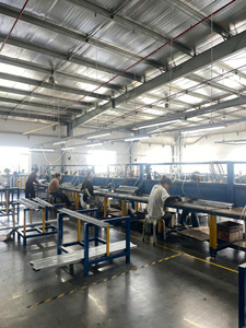 Glissières télescopiques modernes à fermeture amortie de type coulissement complet pour tiroirs de meubles de cuisine, de salle à manger et de chambre - Product Image 5