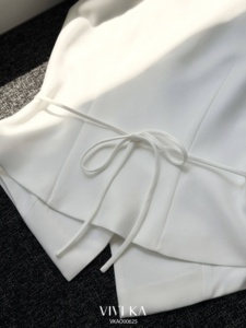 Chaleco Elegante Blanco para Mujer con Solapa Entallada, Manga Casquillo, Peplum y Botón Único, Traje de Oficina/Negocios, Tela de Estambre - Product Image 5