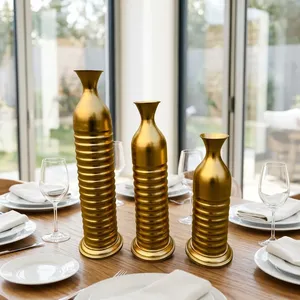 Macetero de Lujo para Piso con Acabado Dorado, Moderno y Decorativo, para Plantas Artificiales, Decoración para Sala de Estar y Hogar - Product Image 6
