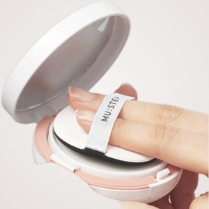 Base de maquillaje coreana K-Beauty Mustem Skin Fit Glow Cushion Refill 15g Hecho en Corea, hidratante y con protección solar - Product Image 2