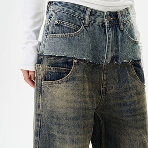Pantalones de mezclilla vintage para hombre con efecto lavado y detalles de cuero, corte ajustado casual - Product Image 2