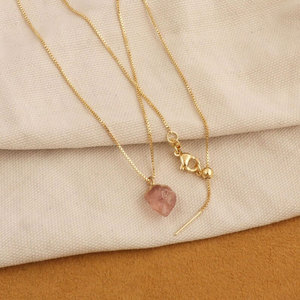 สร้อยคอจี้เทอร์ควอยซ์ทำมือ หินธรรมชาติรูปทรงไม่สม่ำเสมอ กรอบทอง สายปรับได้ เครื่องประดับ - Product Image 2