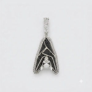 Logo personnalisé de chauve-souris glacée suspendue pour Halloween, en or noir 10K, diamant de laboratoire taille brillant SHRAMAN DIAMOND, cadeau de luxe et pièce maîtresse - Product Image 6