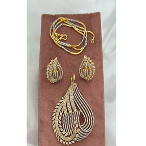 Ensemble de pendentifs en zircon de qualité supérieure CZ Glamorous, en laiton bicolore, finition dorée, avec chaîne, collection pour femmes, pour les occasions spéciales - Product Image 2