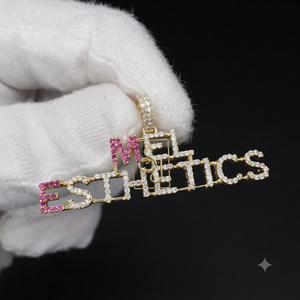 Colgantes y Dijes Finos de Oro Sólido de 10K, Estilo Hip Hop, Personalizados con Nombre o Letra en Bloque, con Moissanita de Corte Brillante y Adornos de Piedras, de Moda - Product Image 4