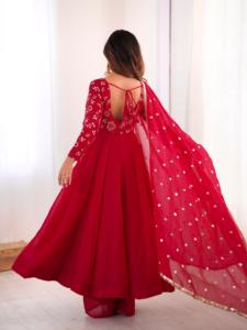 Conjunto de Vestido de Seda para Mujer, Mangas Largas, Corte Amplio con Borde de Encaje, Pantalón y Dupatta Bordada, Ropa Tradicional - Product Image 6