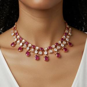 Conjunto de collar y aretes de esmeraldas de diseño nupcial y festivo, hecho en plata de ley Gajaah 925 para mujeres. - Product Image 3